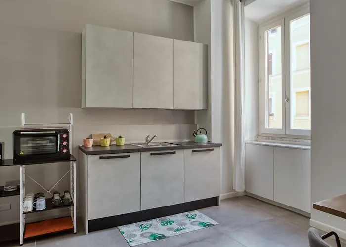 Clausim Domus: New Brightful Flat Next To The Vatican Apartment Rom