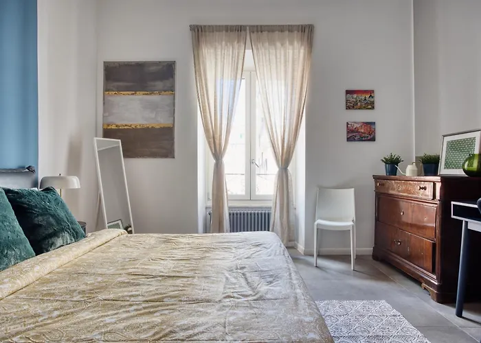 Clausim Domus: New Brightful Flat Next To The Vatican *