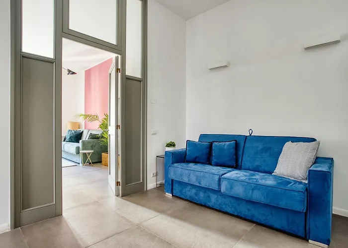 Clausim Domus: New Brightful Flat Next To The Vatican *