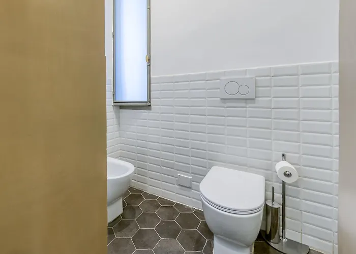 Apartment Clausim Domus: New Brightful Flat Next To The Vatican Rom