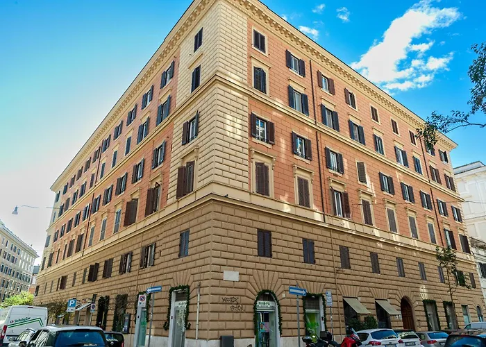 Apartment Clausim Domus: New Brightful Flat Next To The Vatican